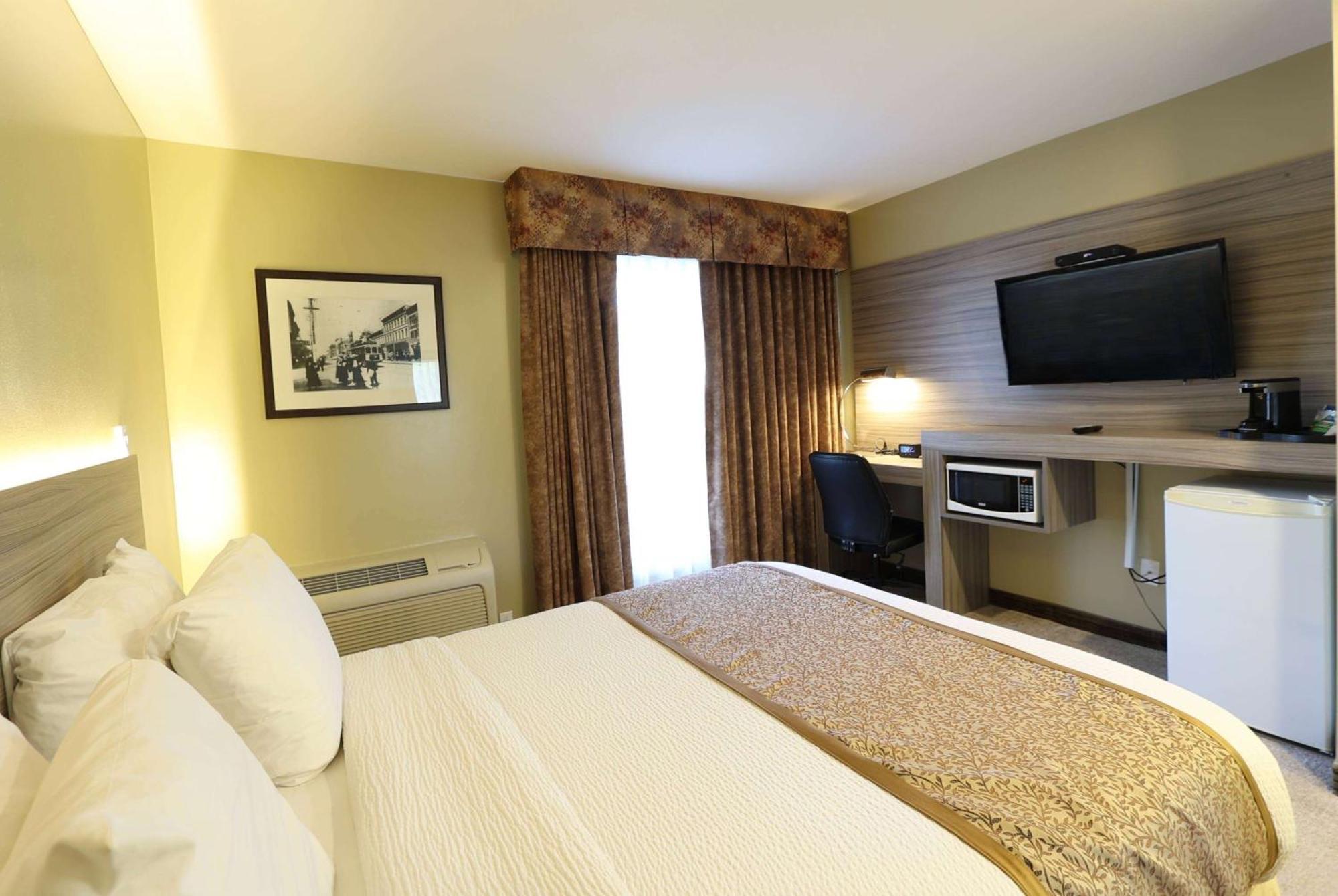 Days Inn By Wyndham Surrey Eksteriør bilde